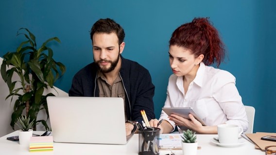 Benefits of Collaborating with a Professional Link Building Partner